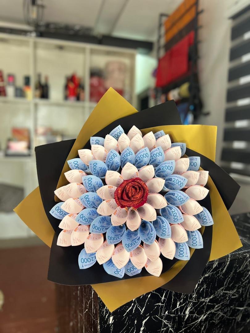 Royal Diamond – Bouquet 100K